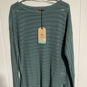 PrAna long sleeve T-shirt.